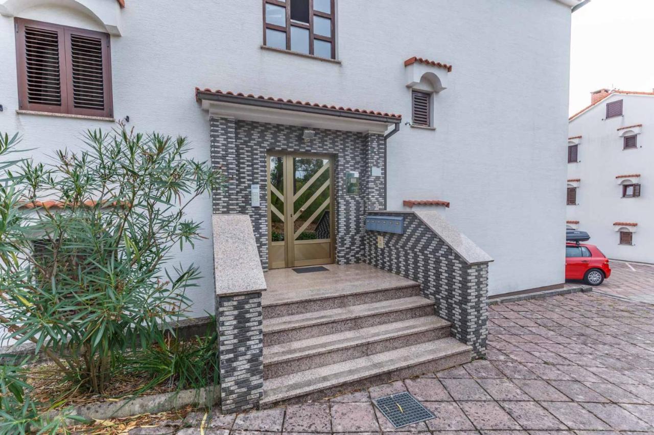 מאלינסקה Apartman Mauro מראה חיצוני תמונה